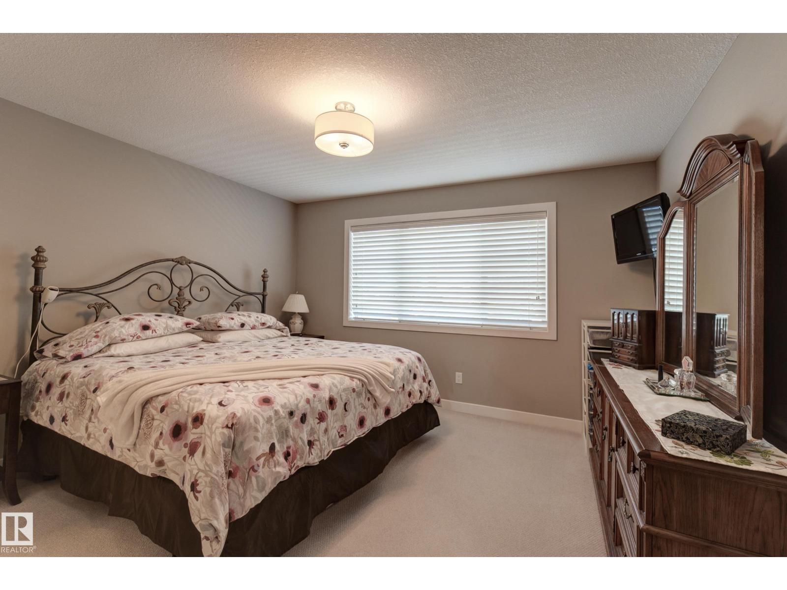 22015 97 Av Nw Property Photo 22