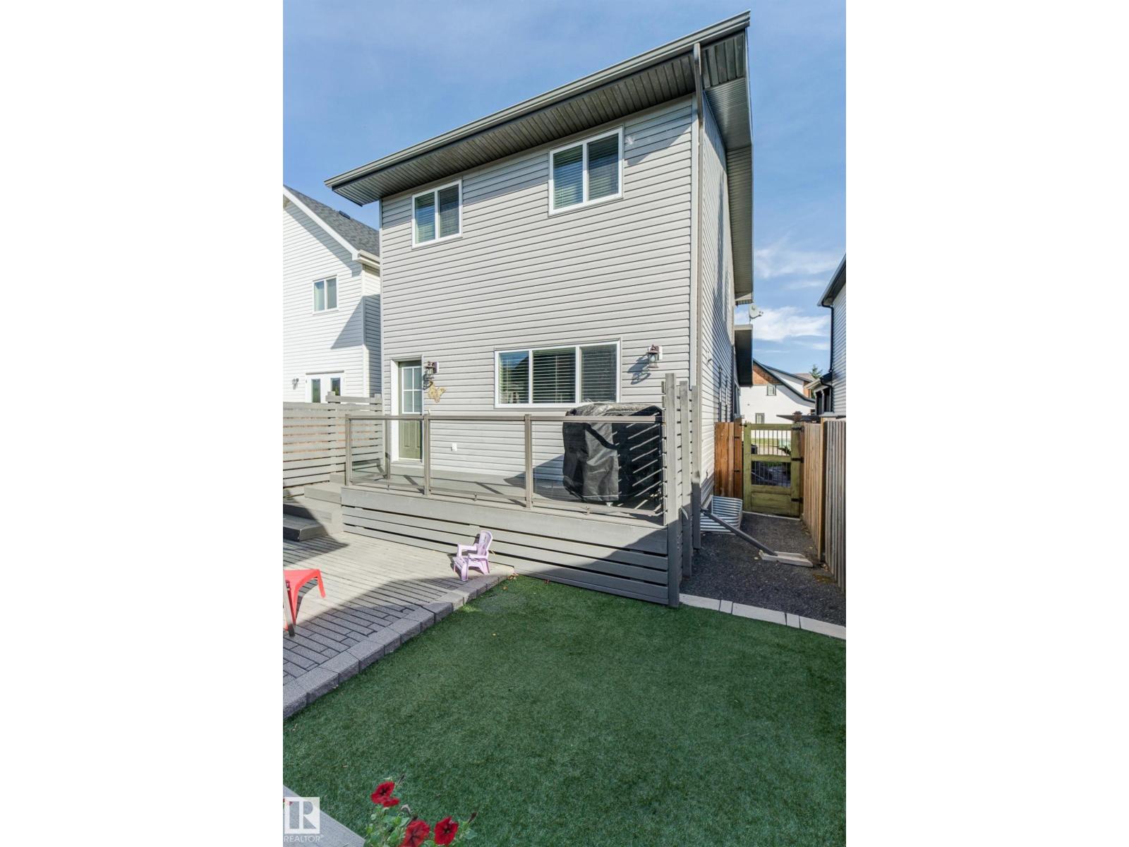 22015 97 Av Nw Property Photo 40