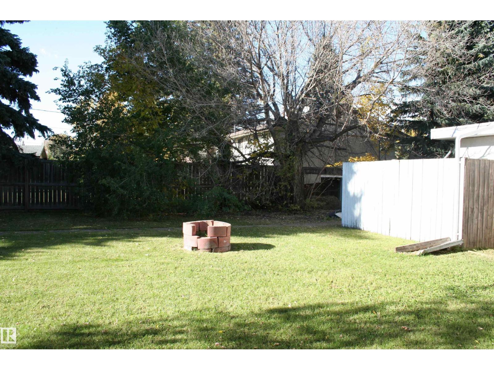 5219 57 Av Property Photo 41