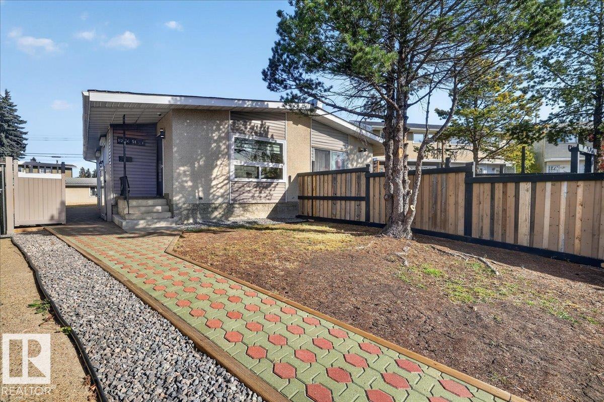 10716 51 Av Nw Property Photo 3