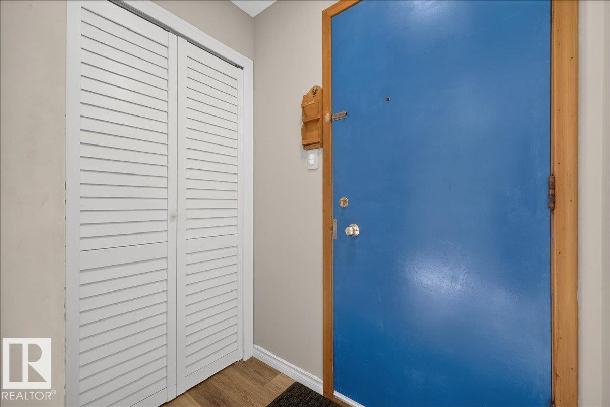 10716 51 Av Nw Property Photo 6