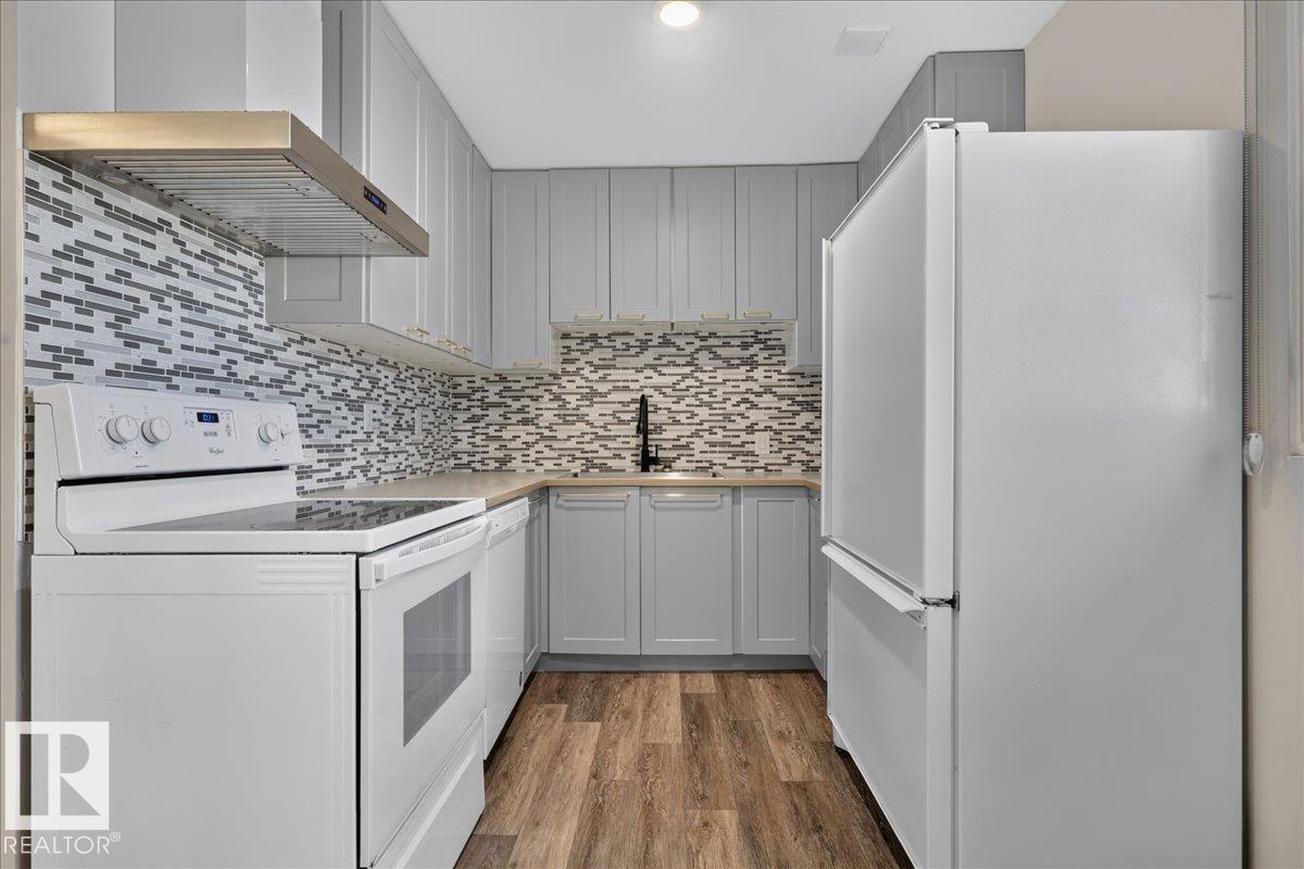 10716 51 Av Nw Property Photo 18