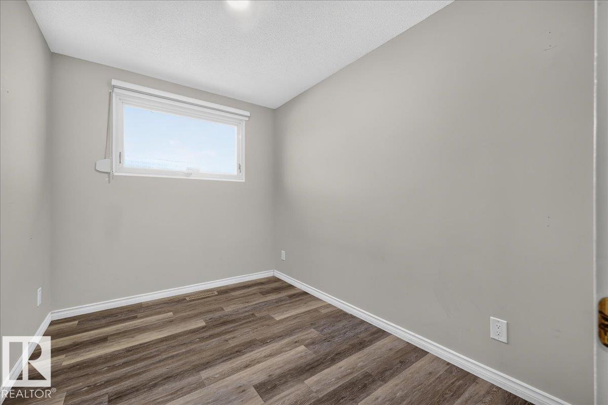 10716 51 Av Nw Property Photo 25