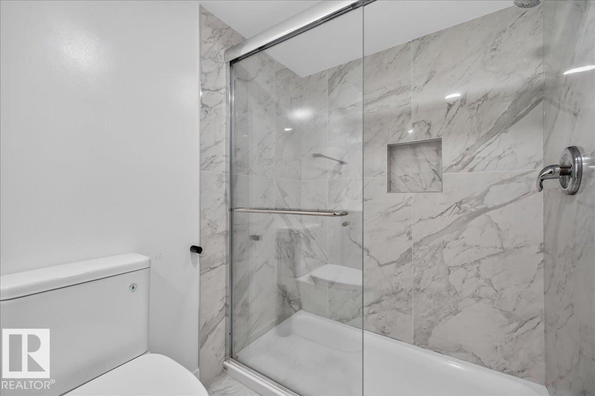 10716 51 Av Nw Property Photo 36