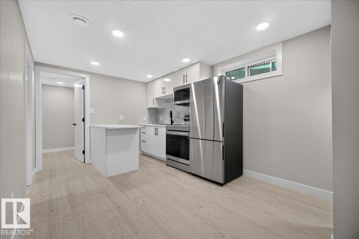 10716 51 Av Nw Property Photo 37