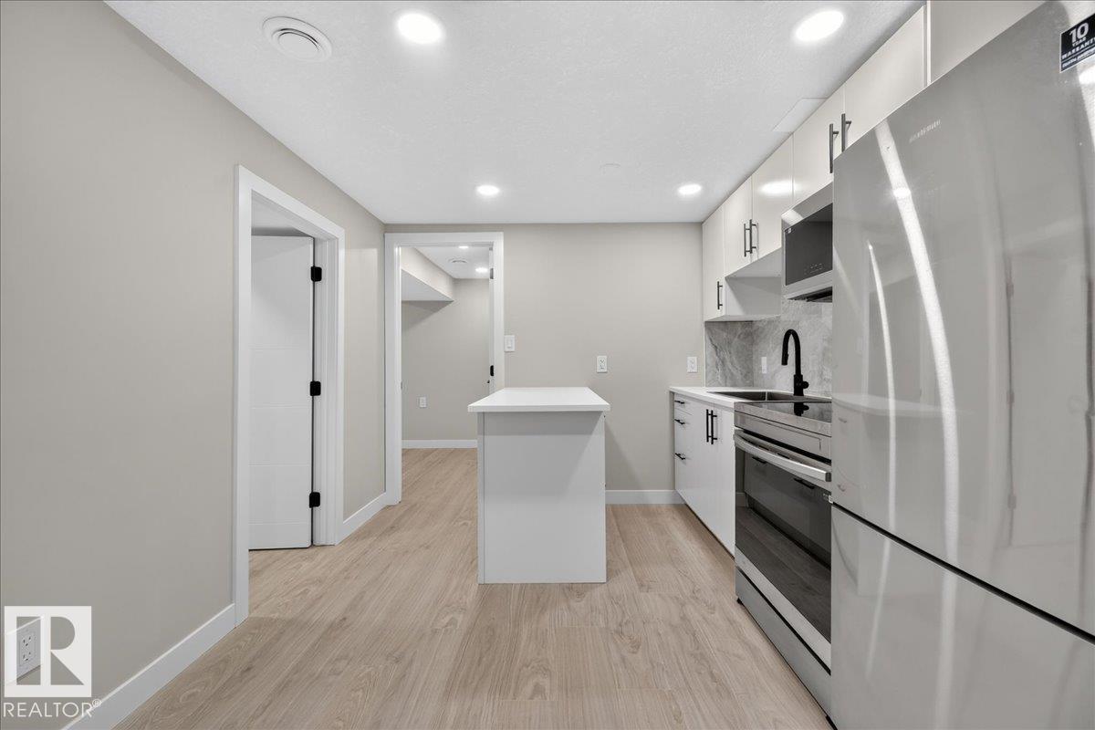 10716 51 Av Nw Property Photo 38