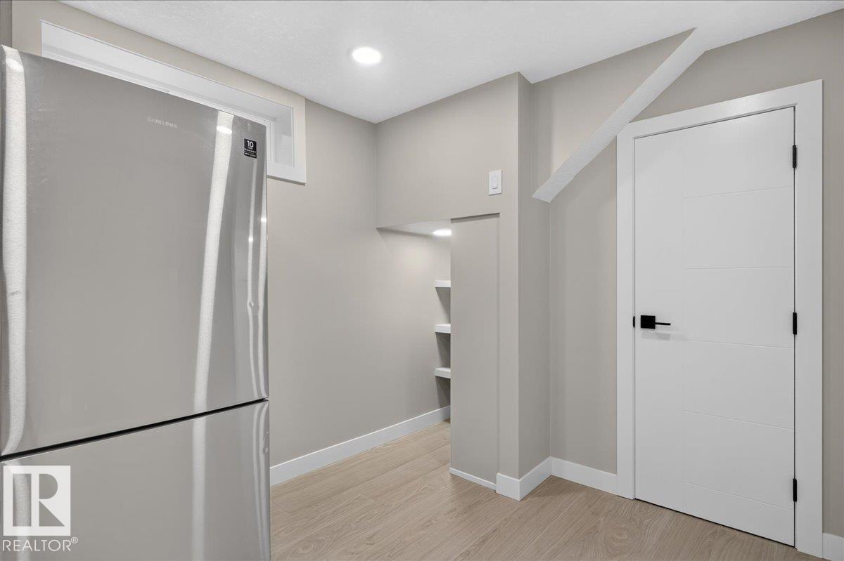 10716 51 Av Nw Property Photo 41