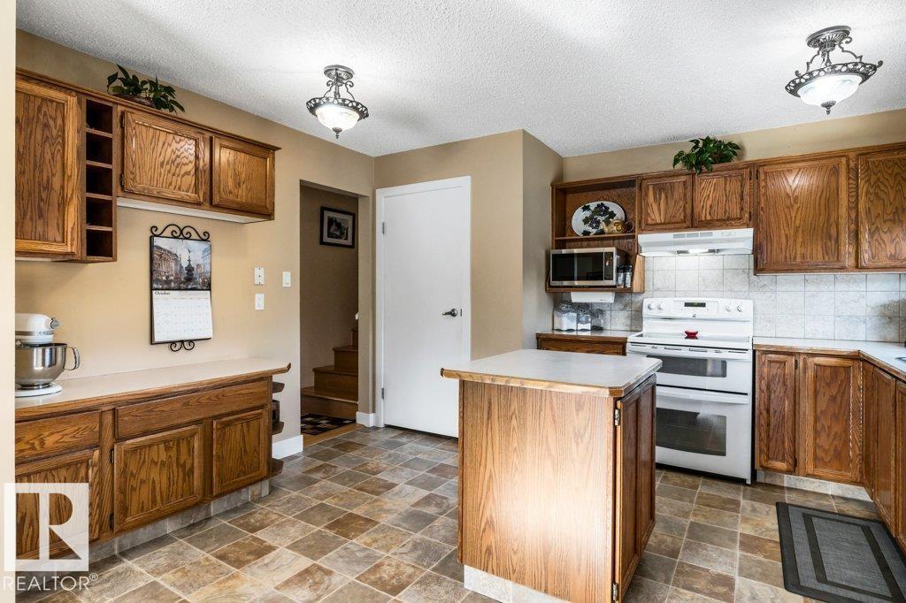 176 Larose Dr Property Photo 14
