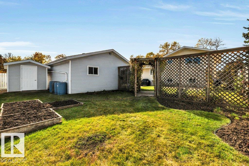 176 Larose Dr Property Photo 48