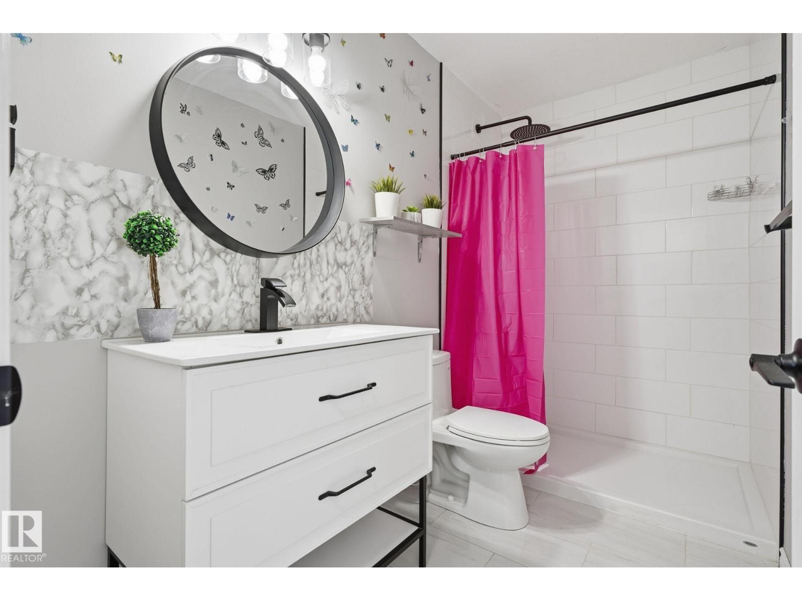 4920 55 Av Property Photo 14
