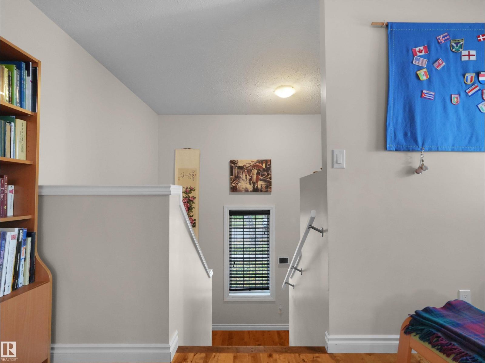 11841 94 St Nw Property Photo 5