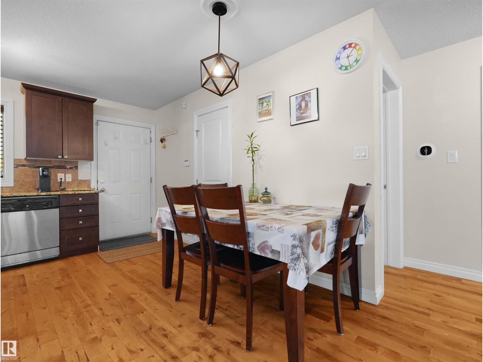 11841 94 St Nw Property Photo 11