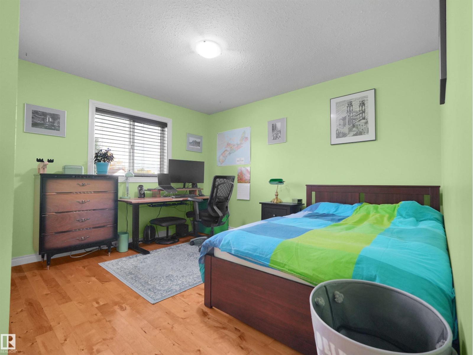 11841 94 St Nw Property Photo 12
