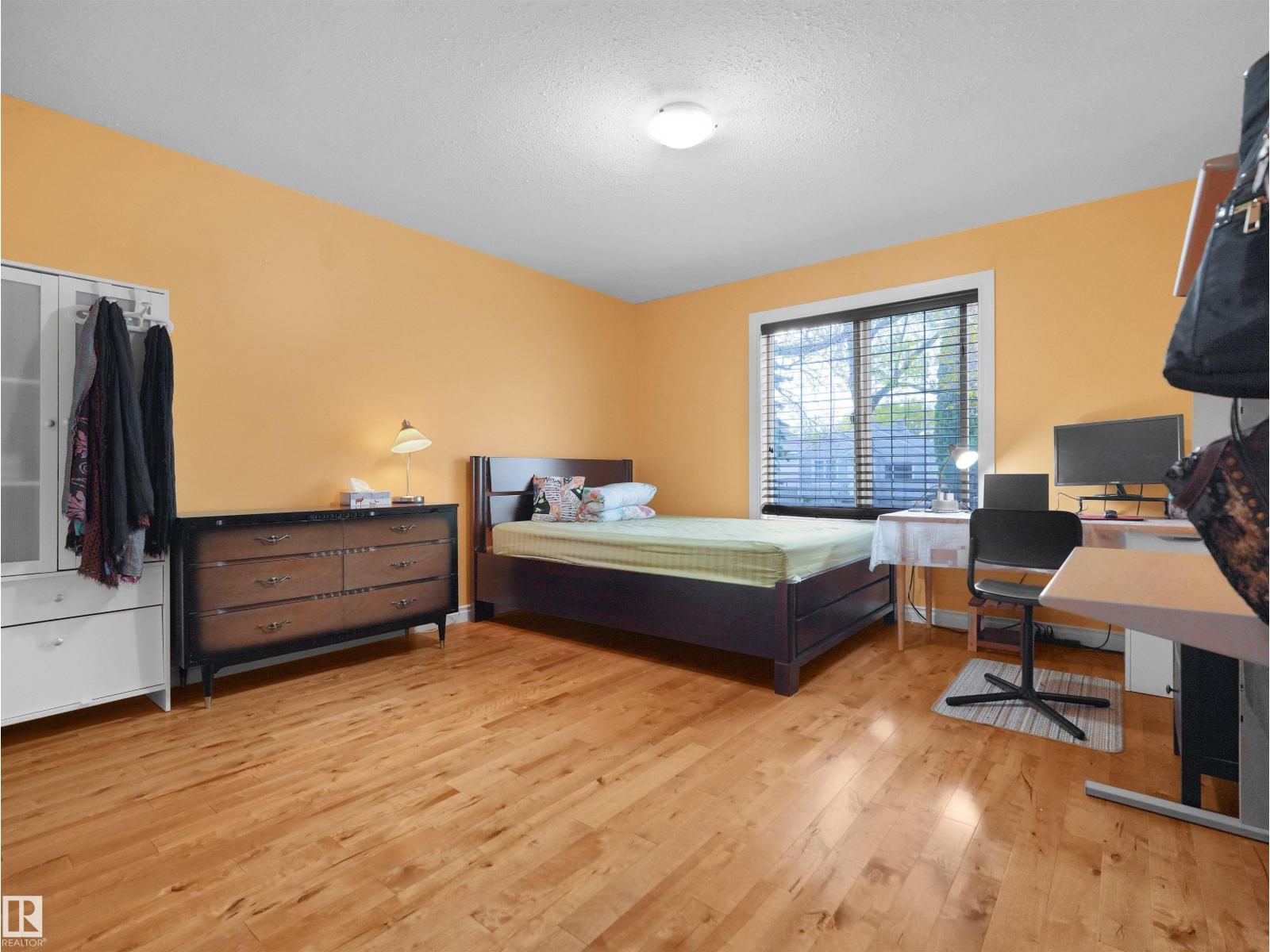 11841 94 St Nw Property Photo 17
