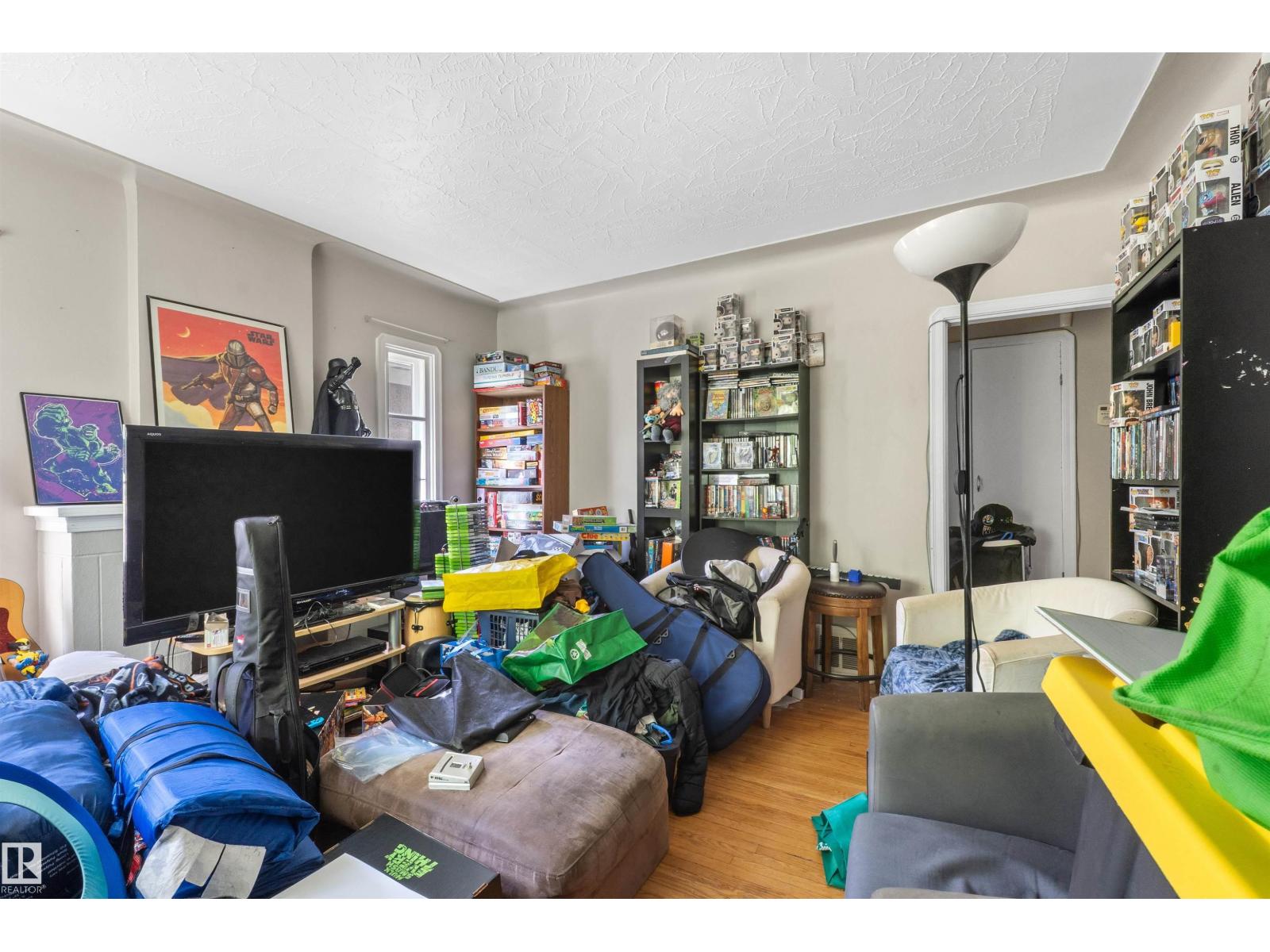 7516 106 St Nw Nw Property Photo 2