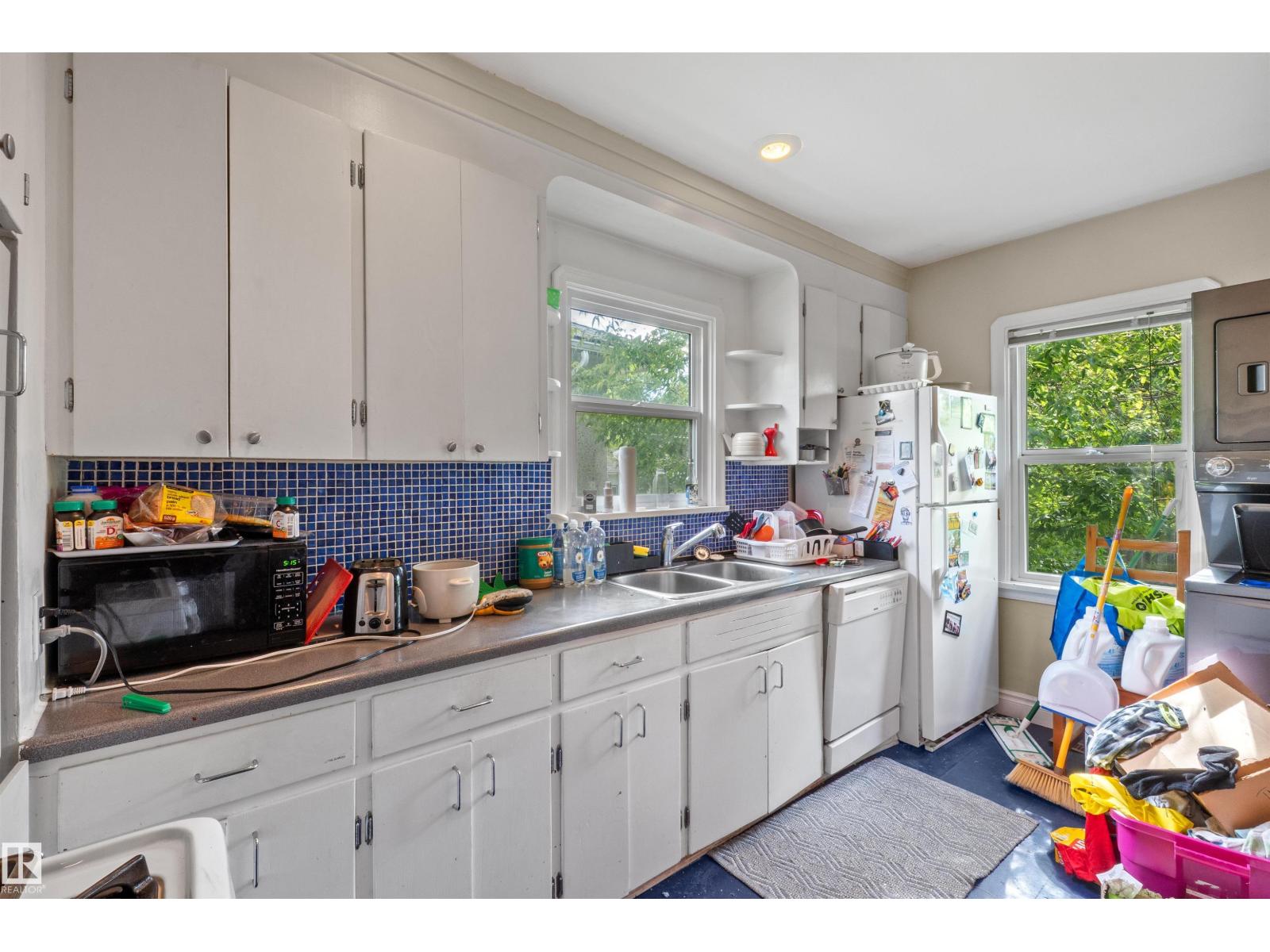 7516 106 St Nw Nw Property Photo 4