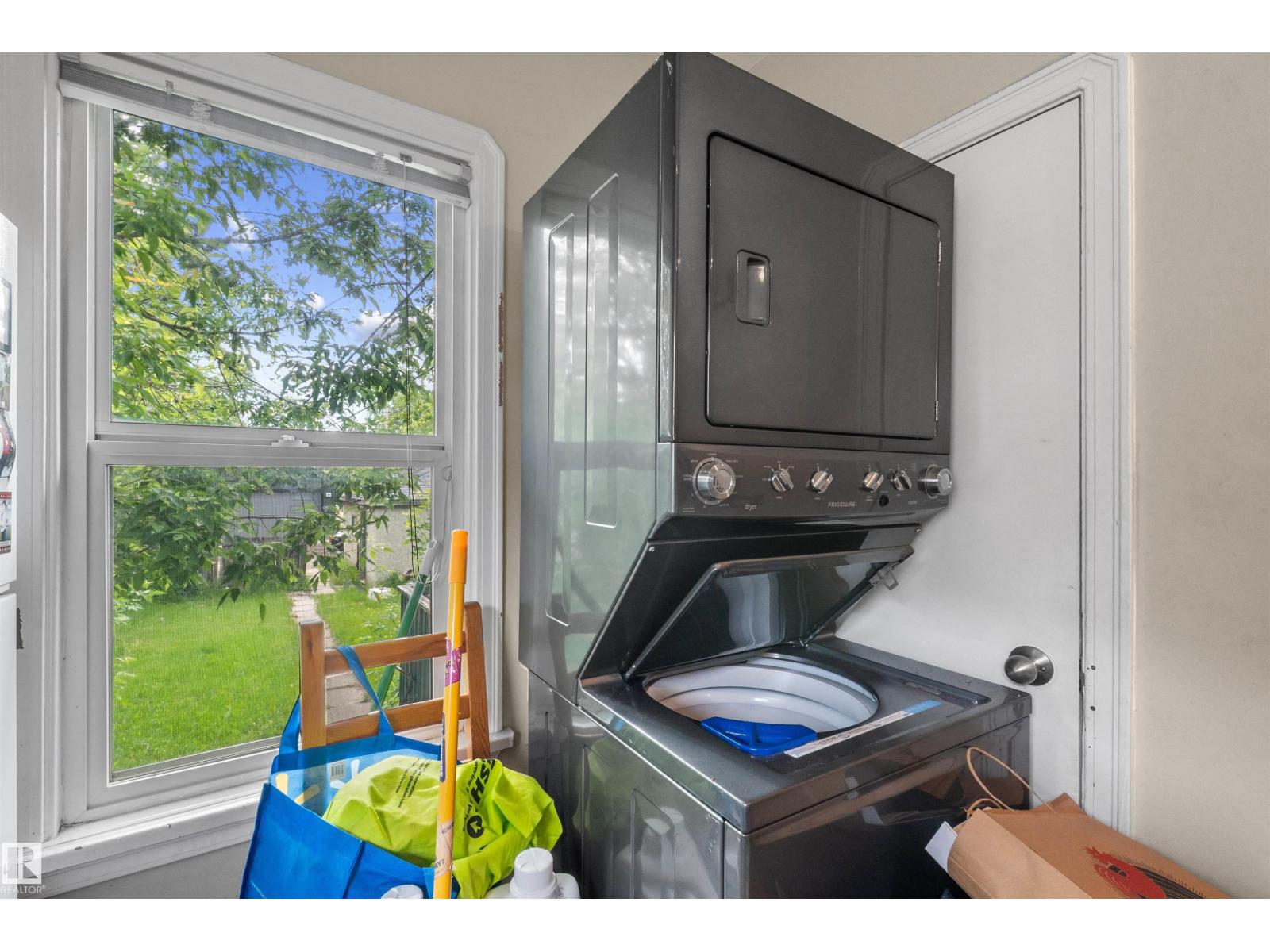 7516 106 St Nw Nw Property Photo 9