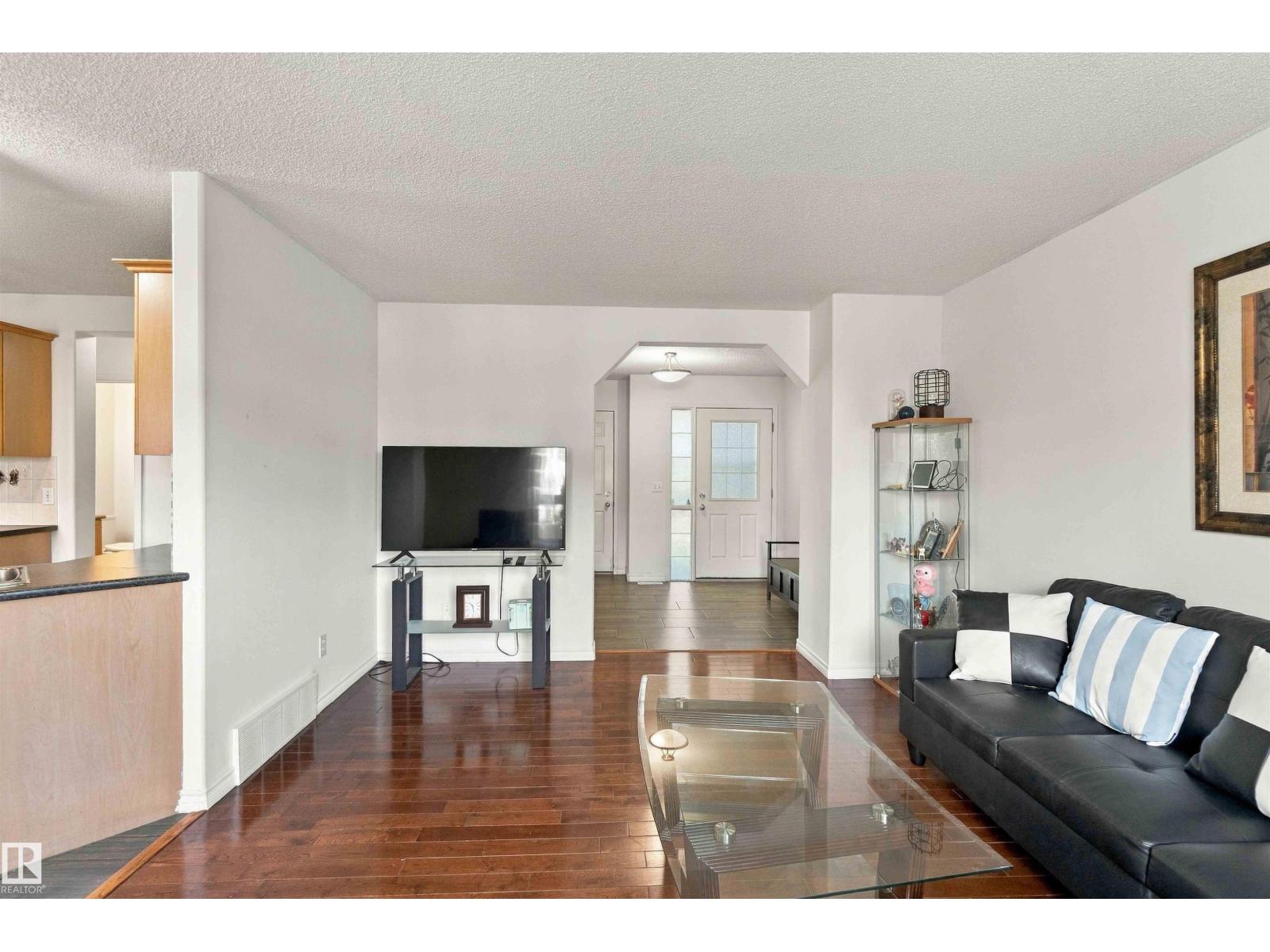 3524 Mclean Cr Sw Property Photo 23