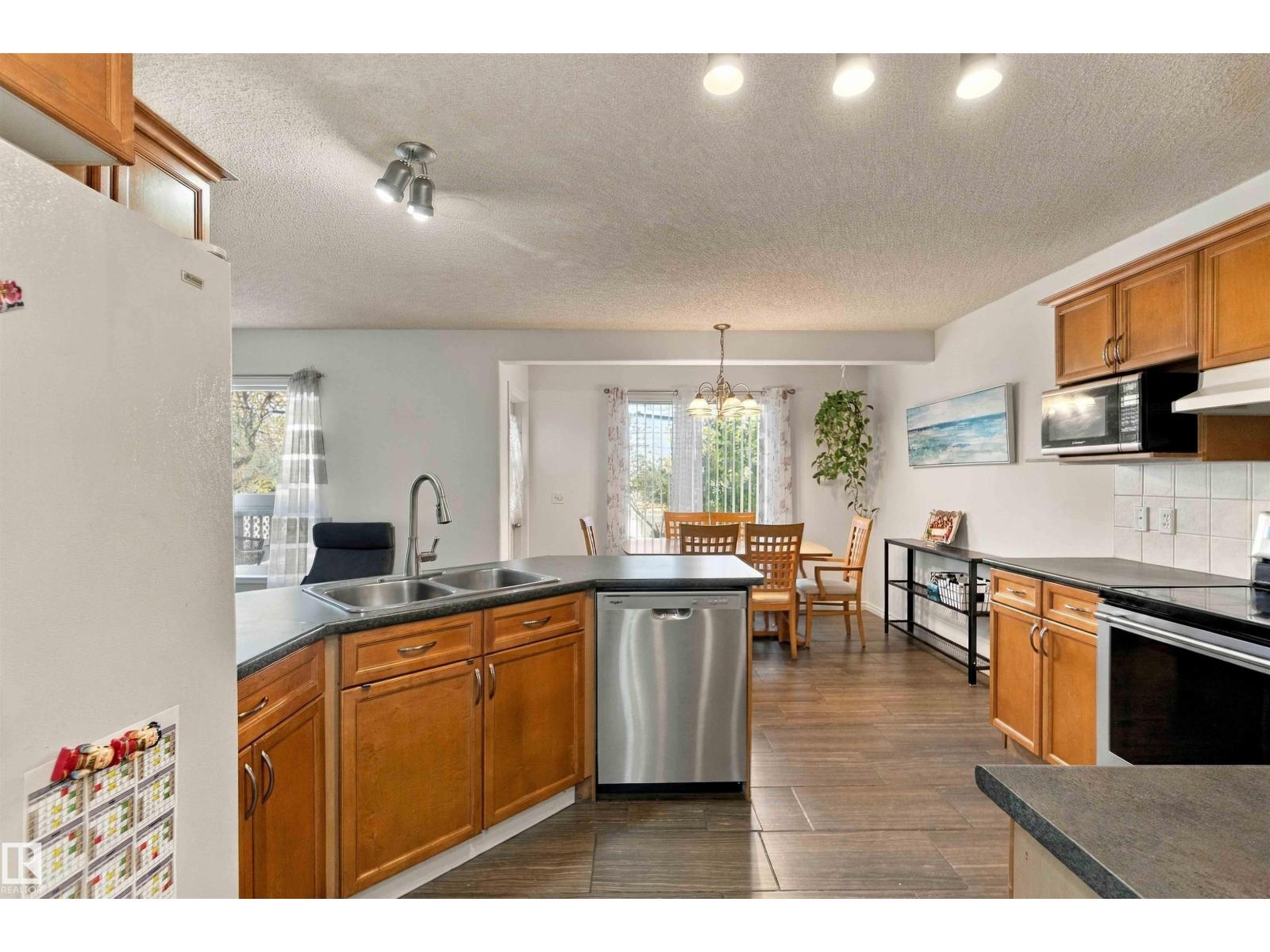 3524 Mclean Cr Sw Property Photo 27