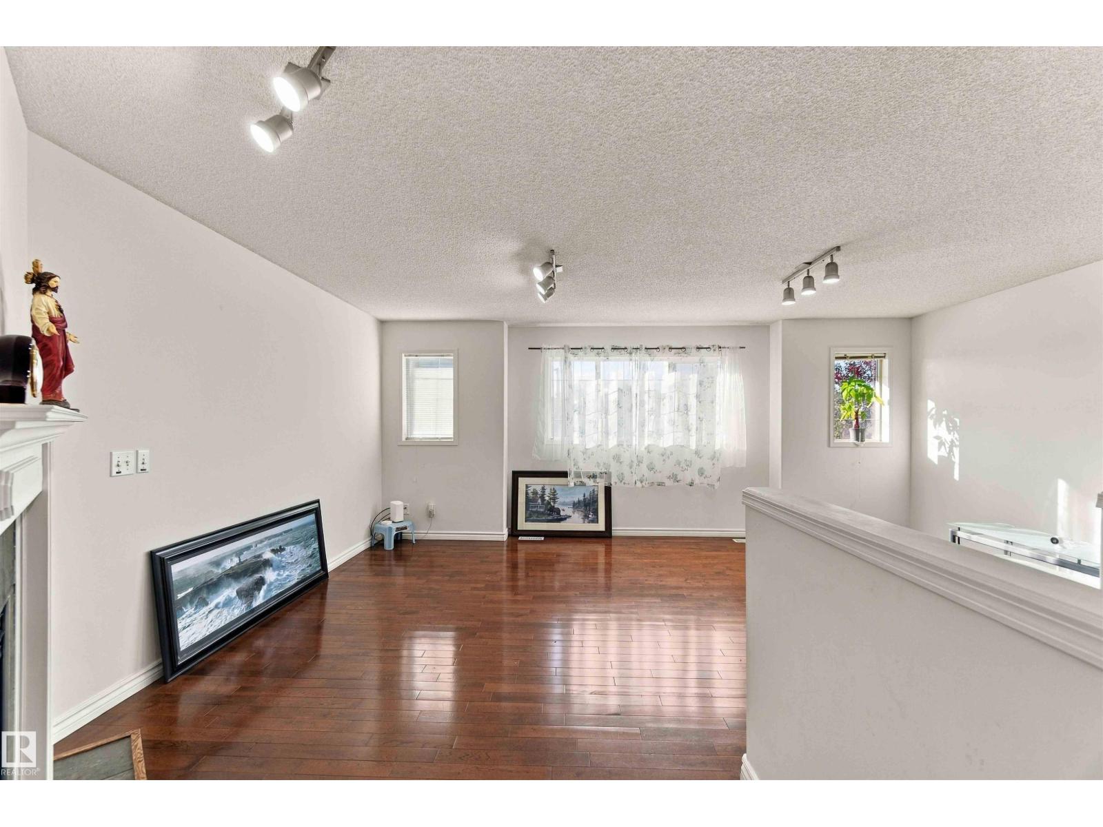 3524 Mclean Cr Sw Property Photo 34