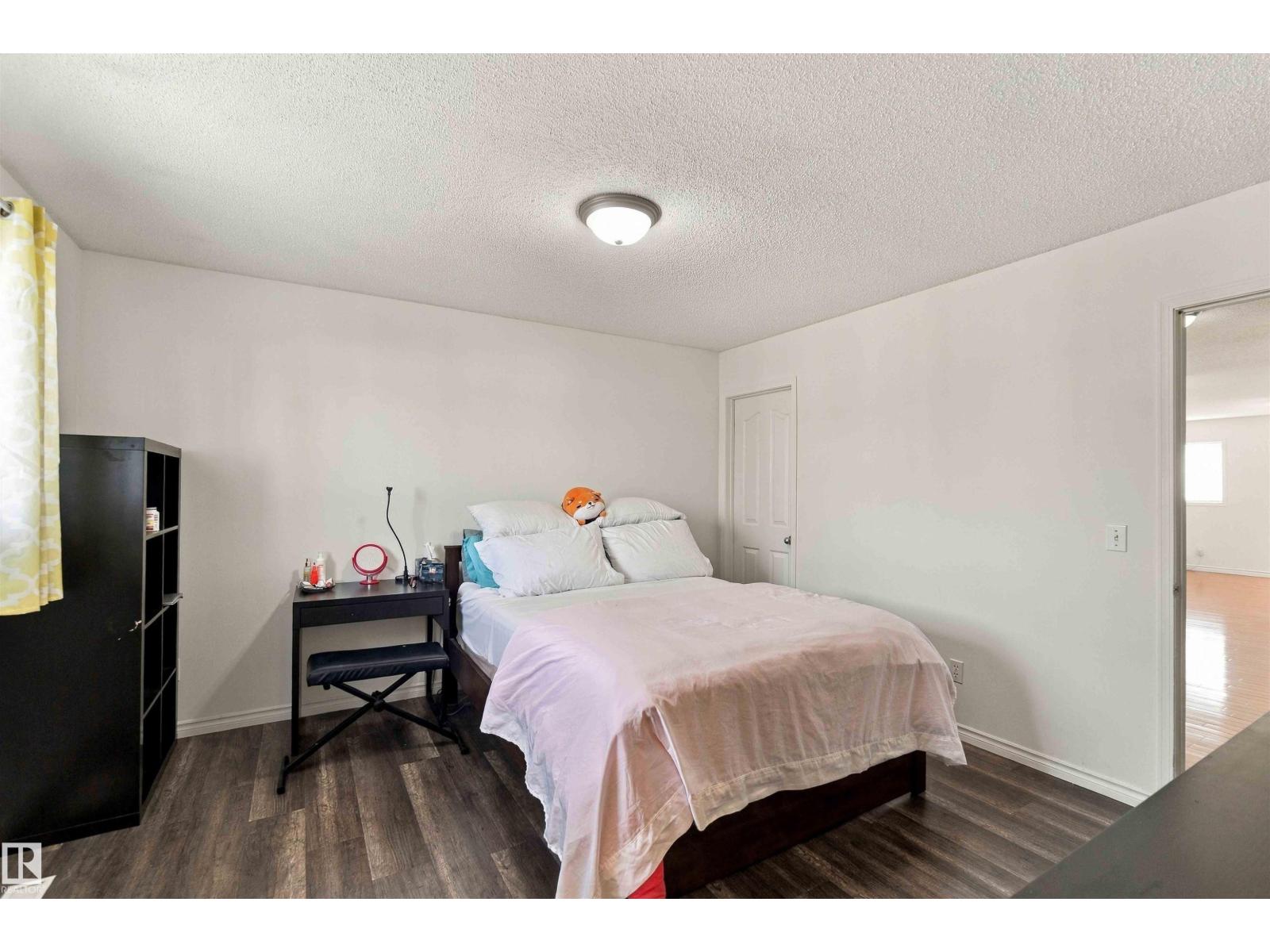 3524 Mclean Cr Sw Property Photo 41