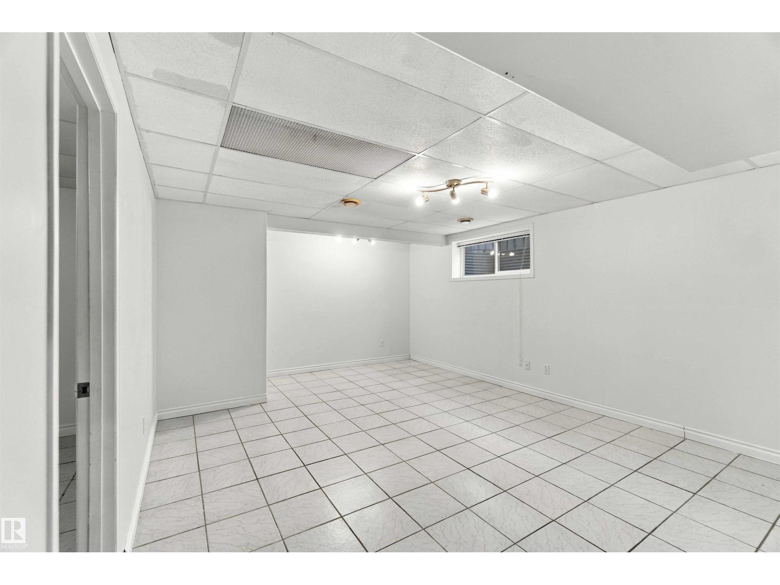 3524 Mclean Cr Sw Property Photo 45