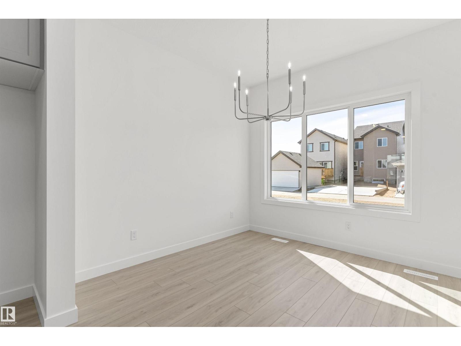 20623 43 Av Nw Property Photo 13