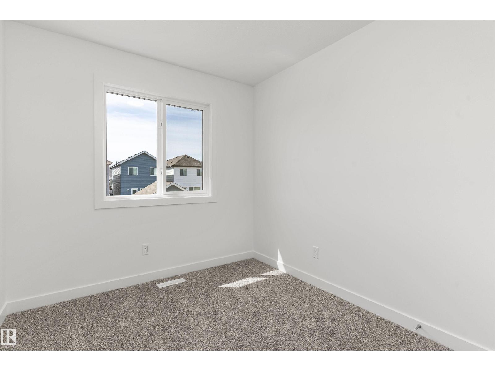 20623 43 Av Nw Property Photo 22