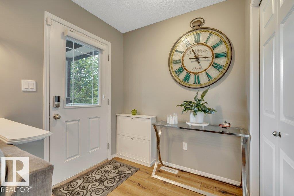 723 Secord Bv Nw Property Photo 6
