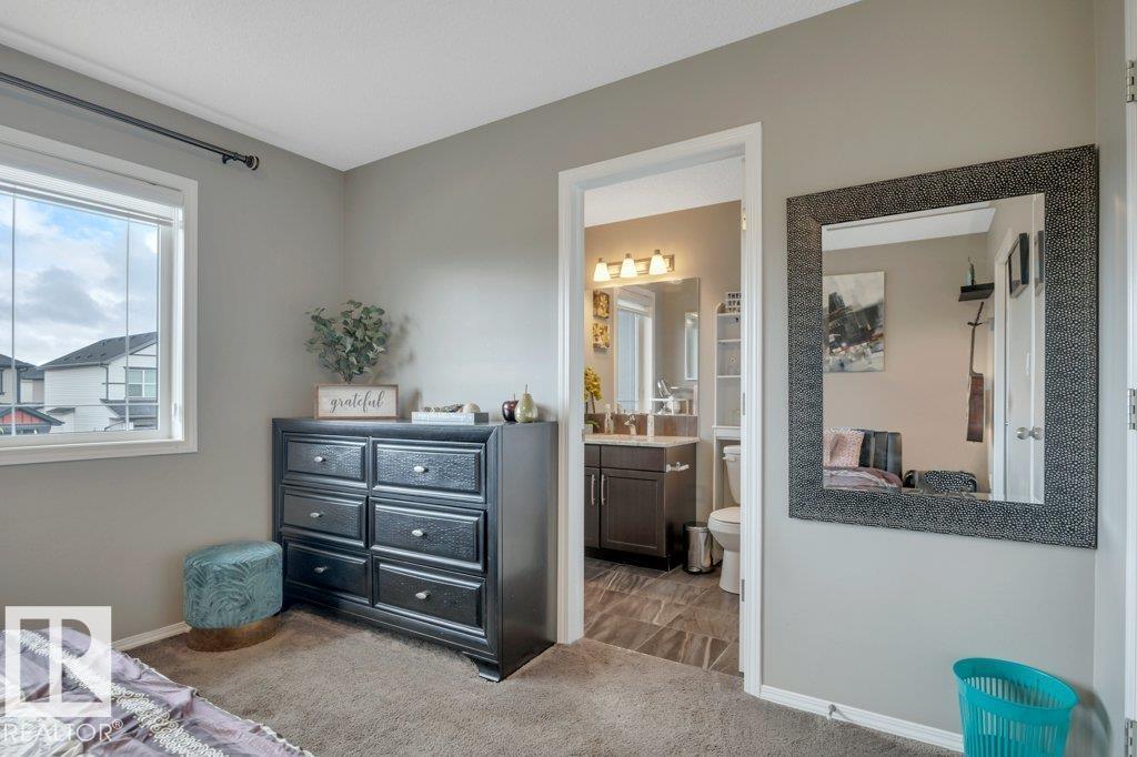 723 Secord Bv Nw Property Photo 25