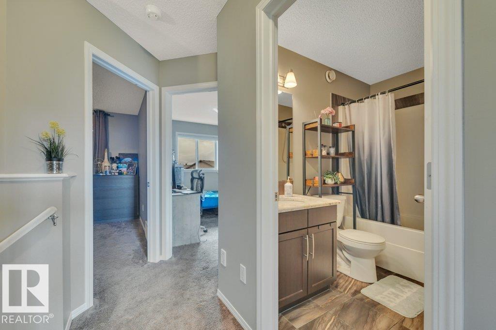 723 Secord Bv Nw Property Photo 28