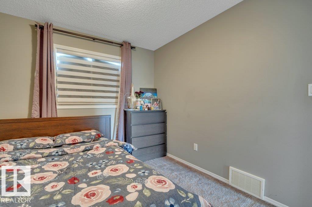 723 Secord Bv Nw Property Photo 30