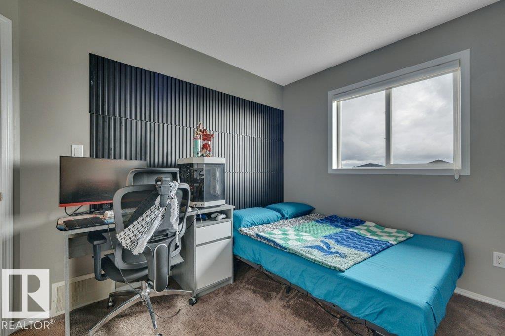 723 Secord Bv Nw Property Photo 33