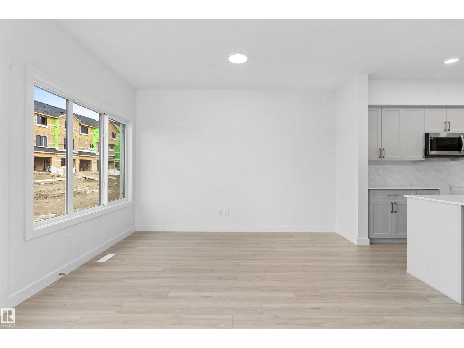 18717 18a Av Nw Property Photo 6
