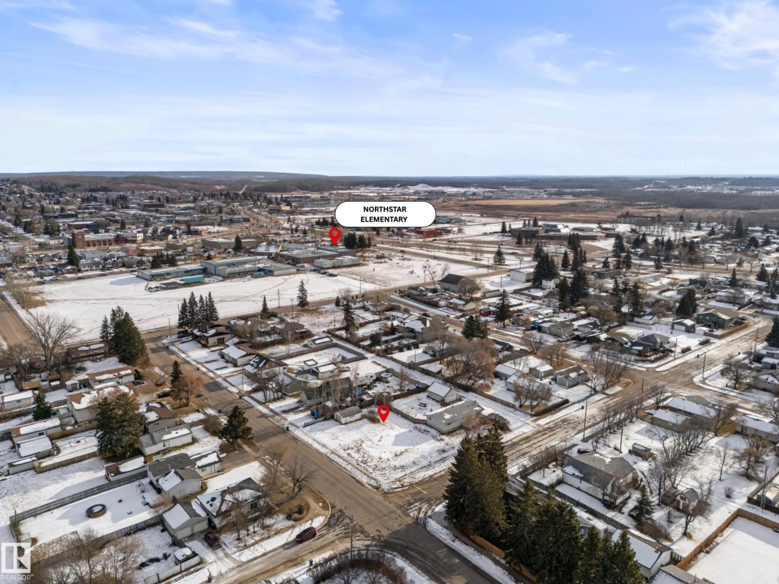 5107 58 St Property Photo 3