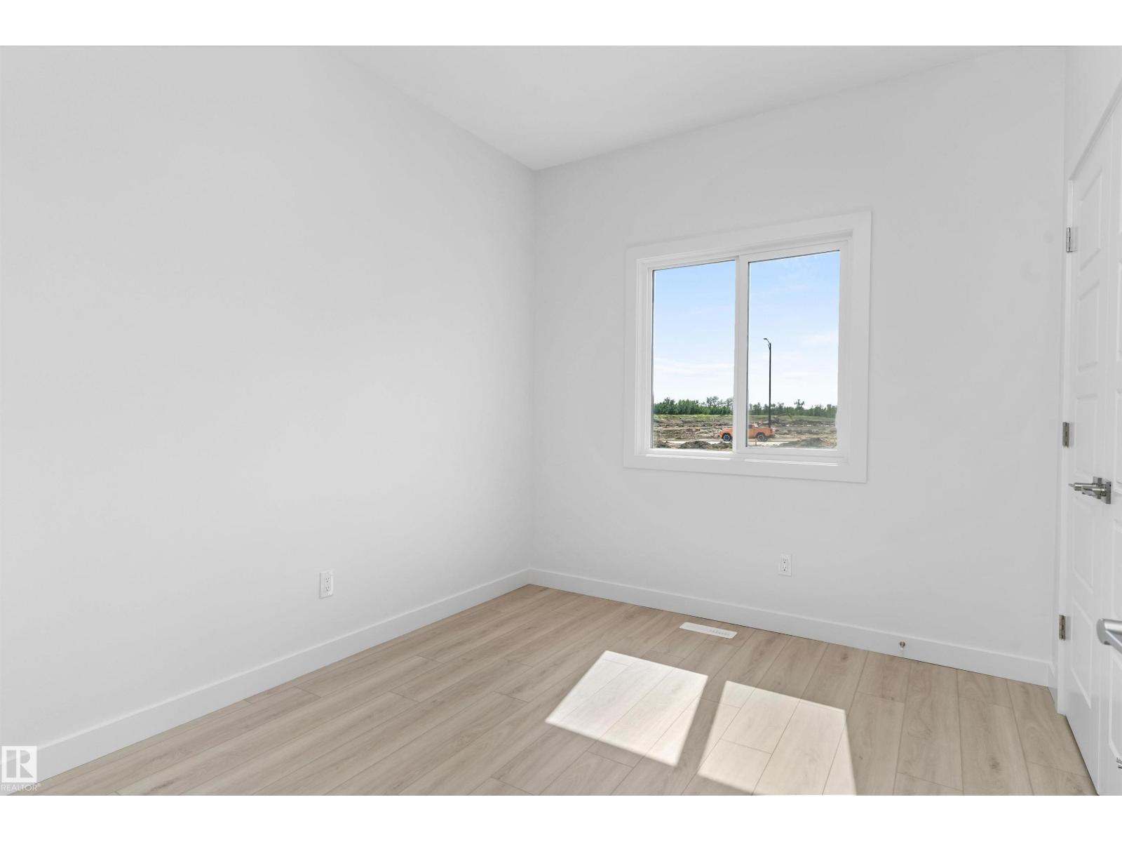 18713 18a Av Nw Property Photo 17