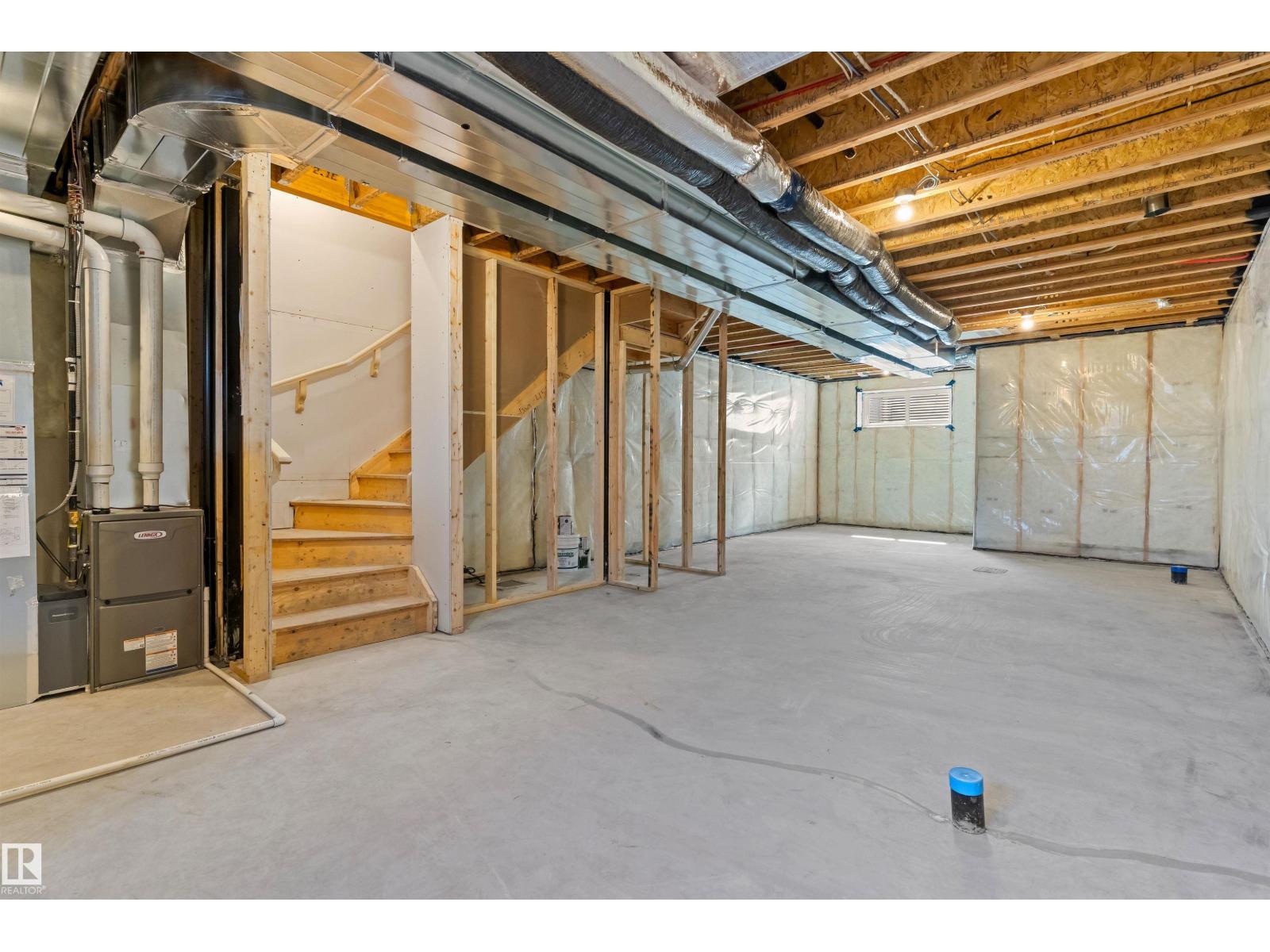 18713 18a Av Nw Property Photo 37