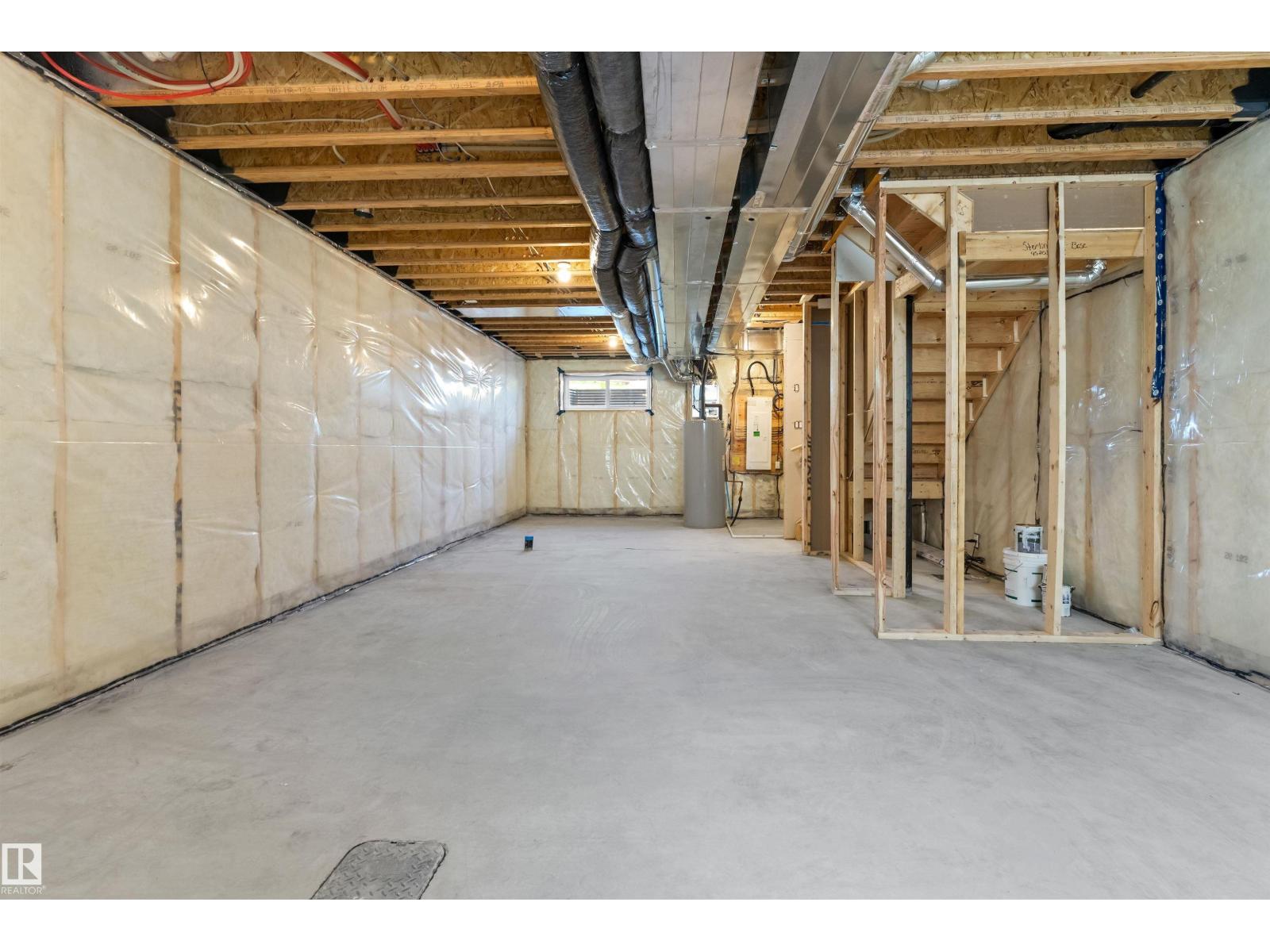 18713 18a Av Nw Property Photo 38