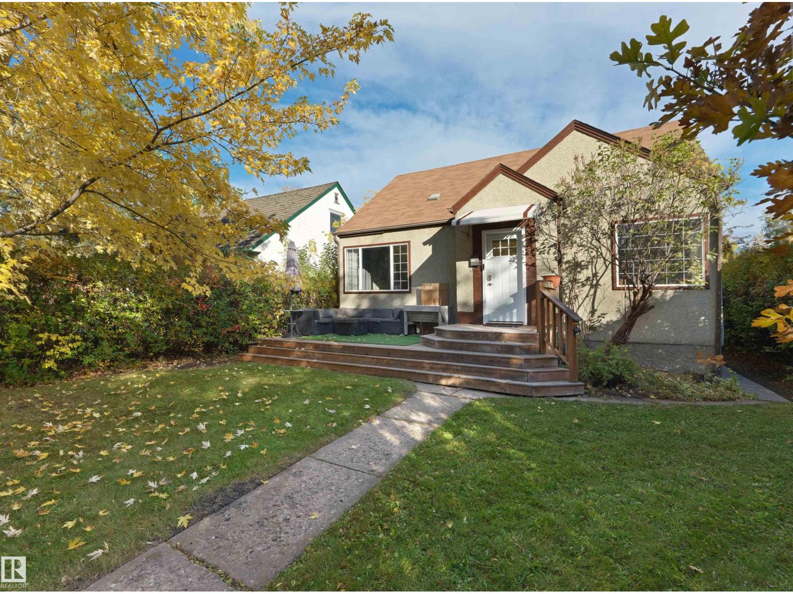 11142 71 Av Nw Property Photo 1