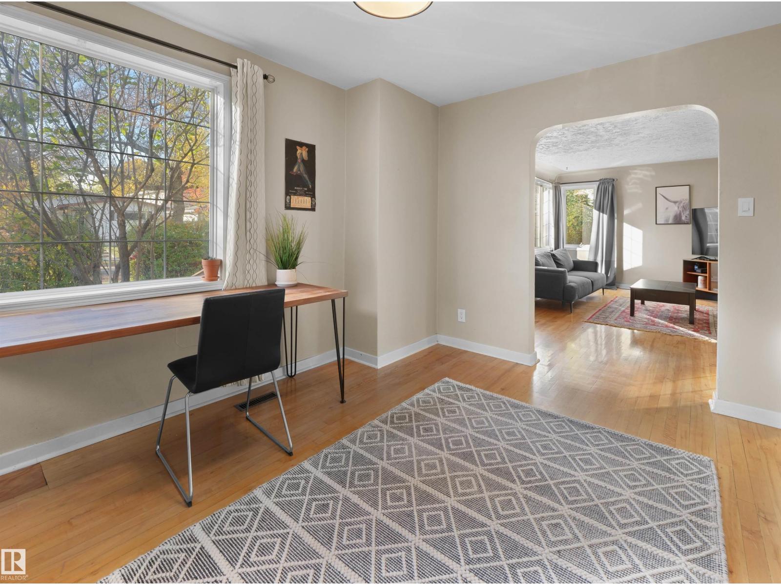 11142 71 Av Nw Property Photo 8