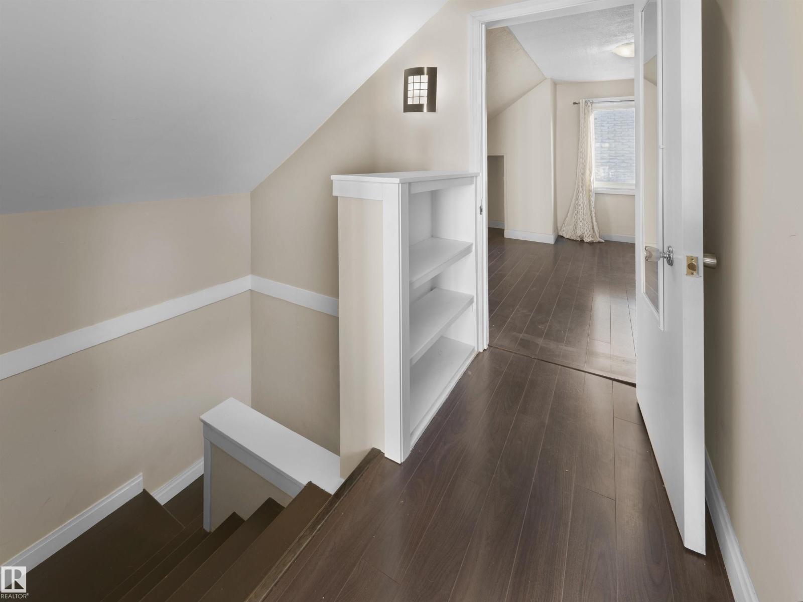 11142 71 Av Nw Property Photo 16
