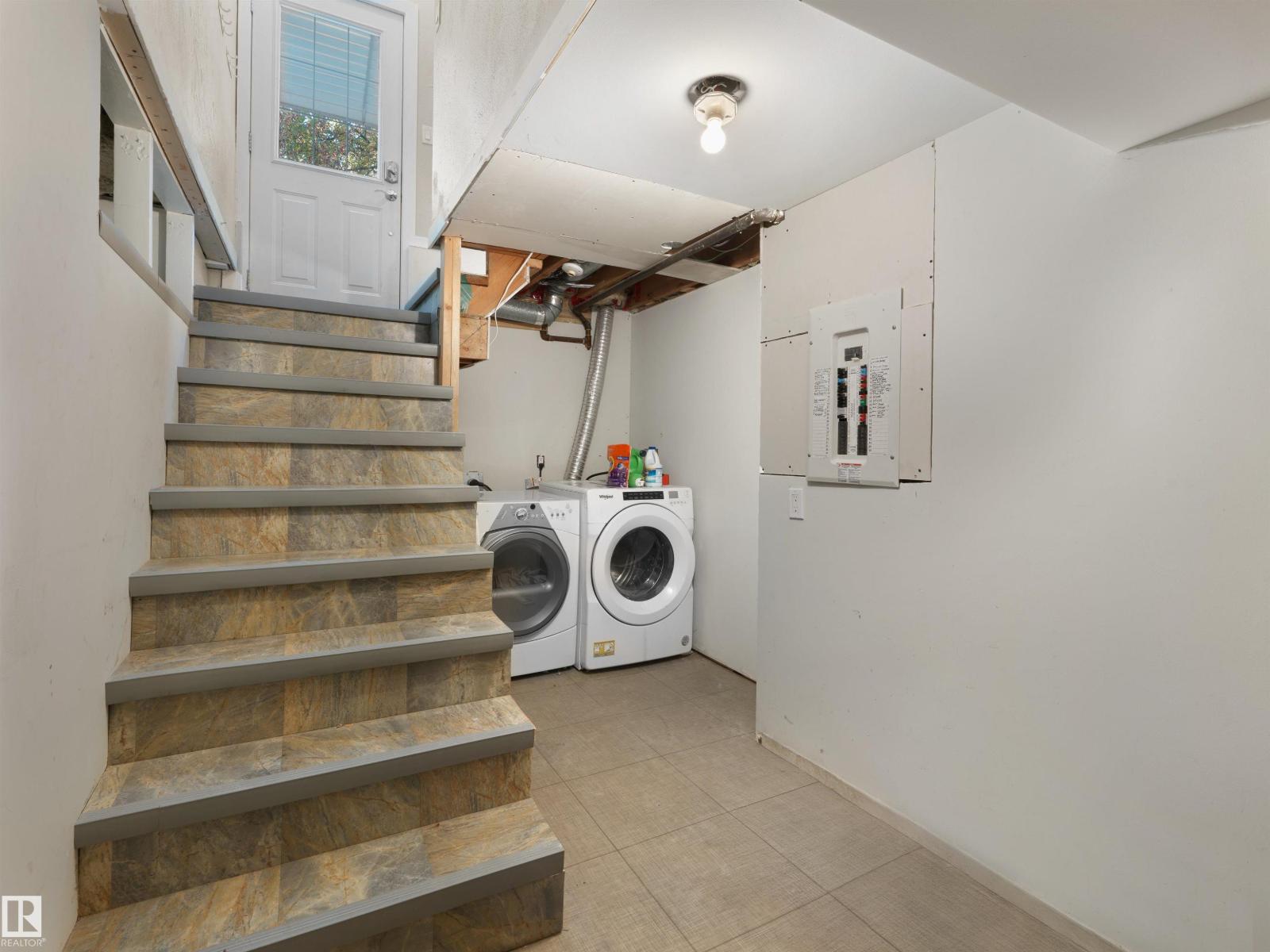 11142 71 Av Nw Property Photo 19