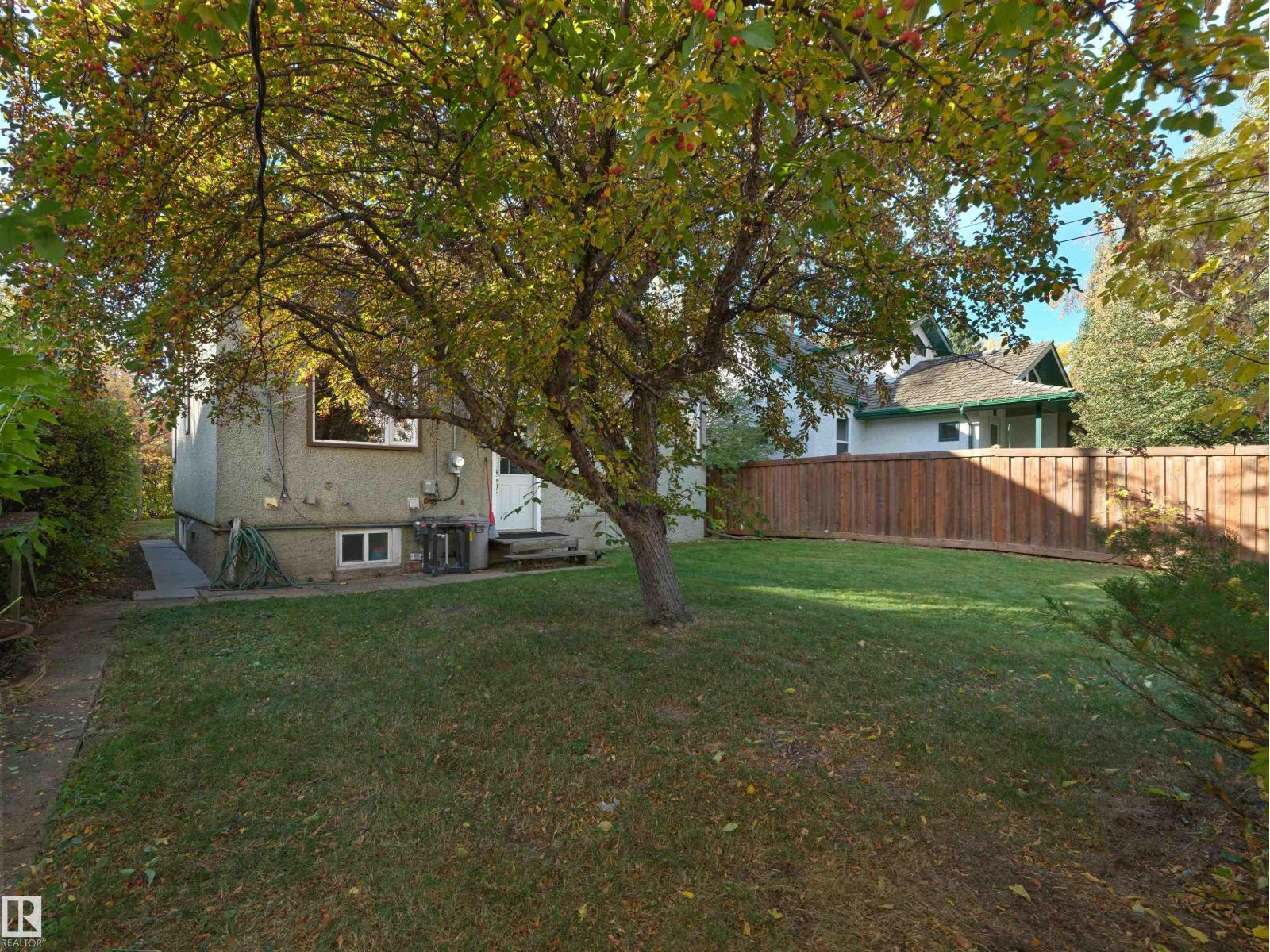 11142 71 Av Nw Property Photo 29