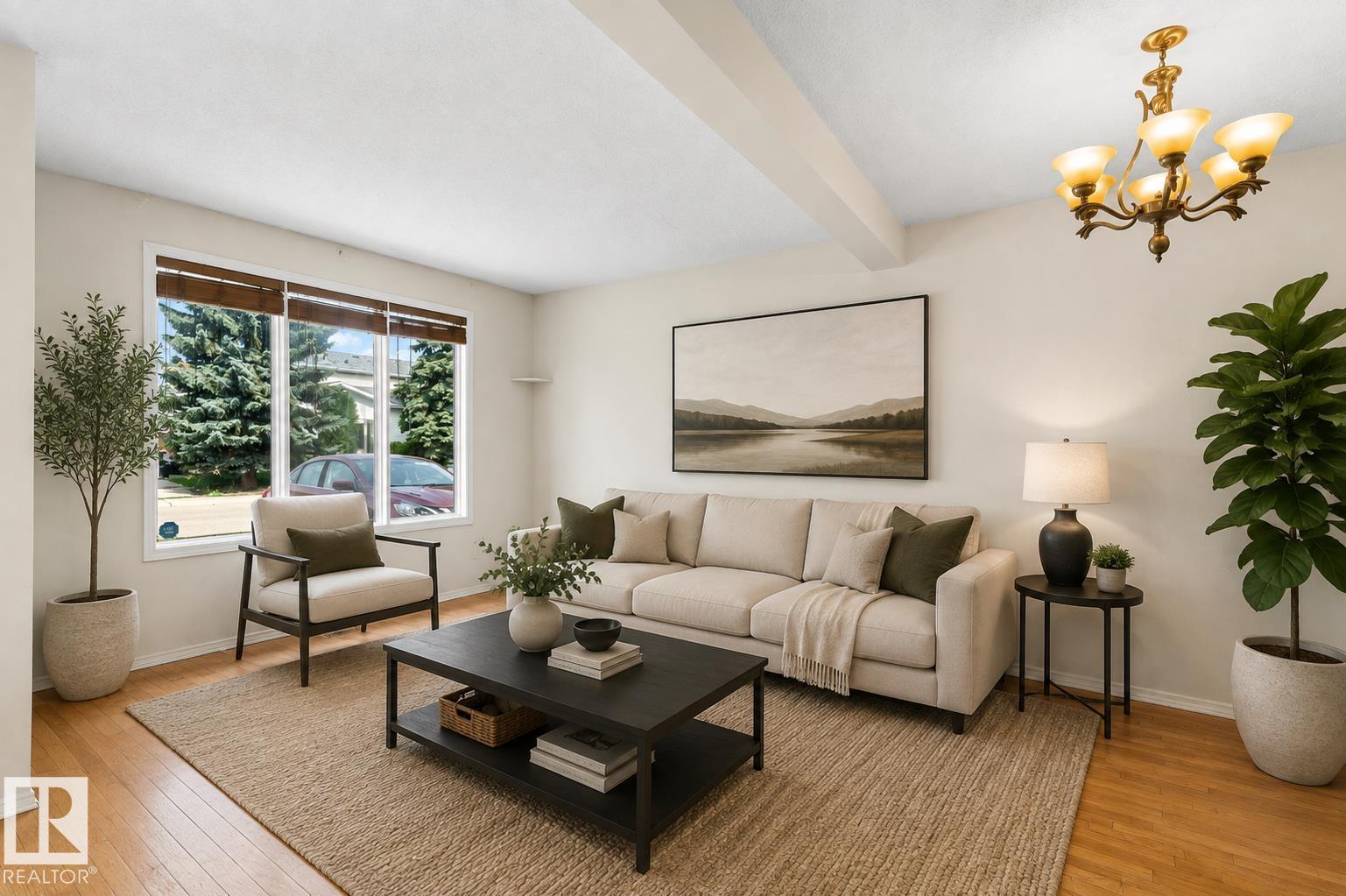 8313 156 Av Nw Property Photo 2