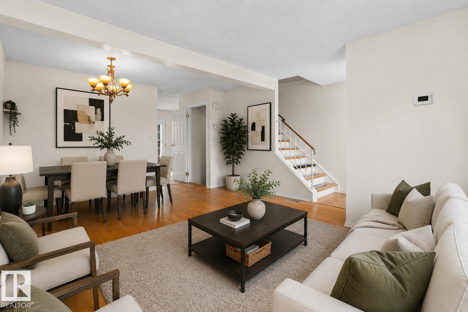 8313 156 Av Nw Property Photo 3