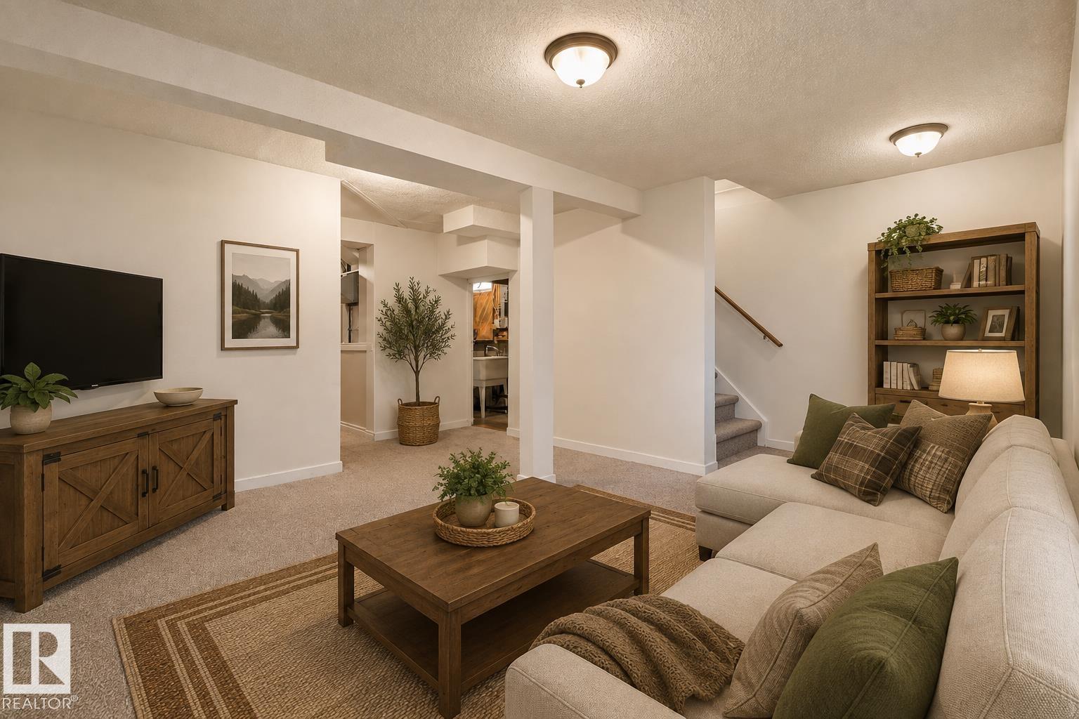 8313 156 Av Nw Property Photo 21