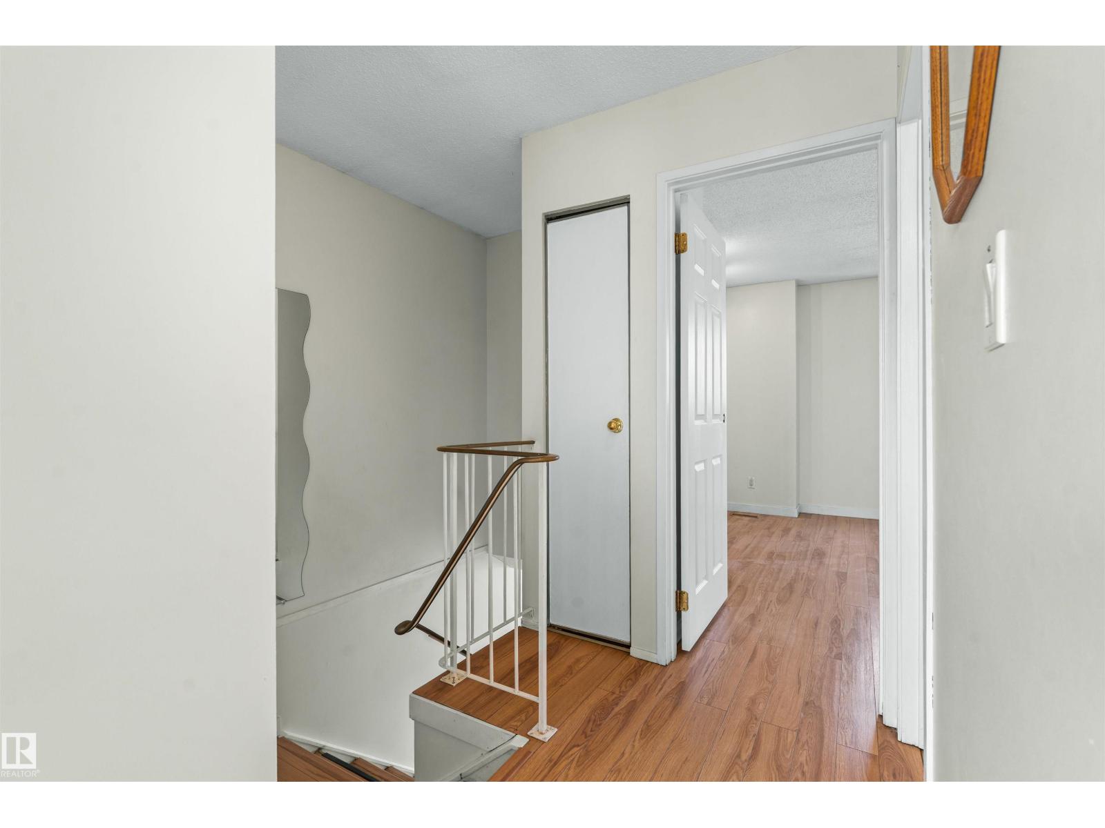 8313 156 Av Nw Property Photo 47