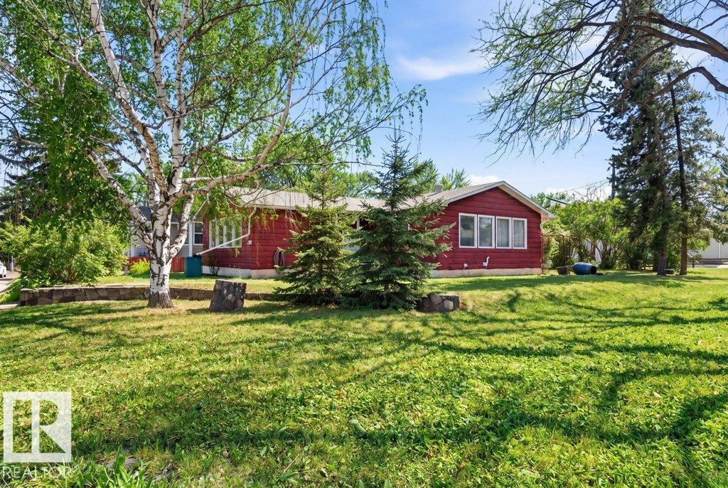 10459 66 Av Nw Property Photo 1
