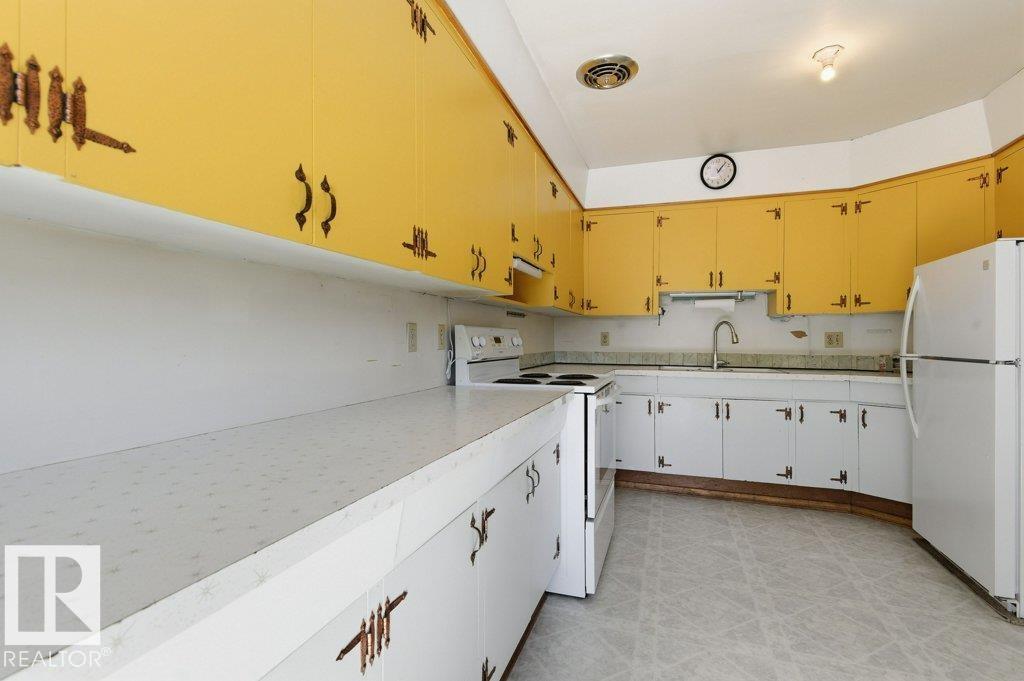 10459 66 Av Nw Property Photo 9