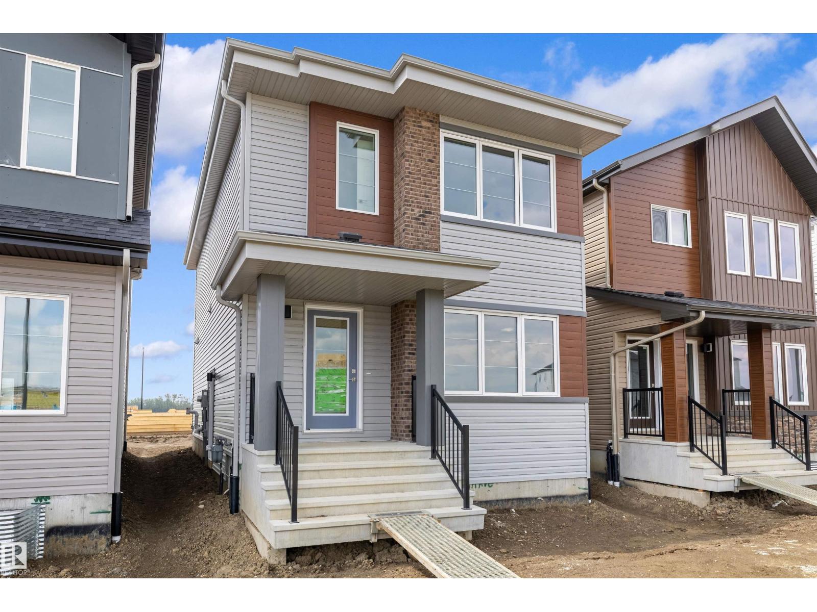 18709 18a Av Nw Property Photo 3